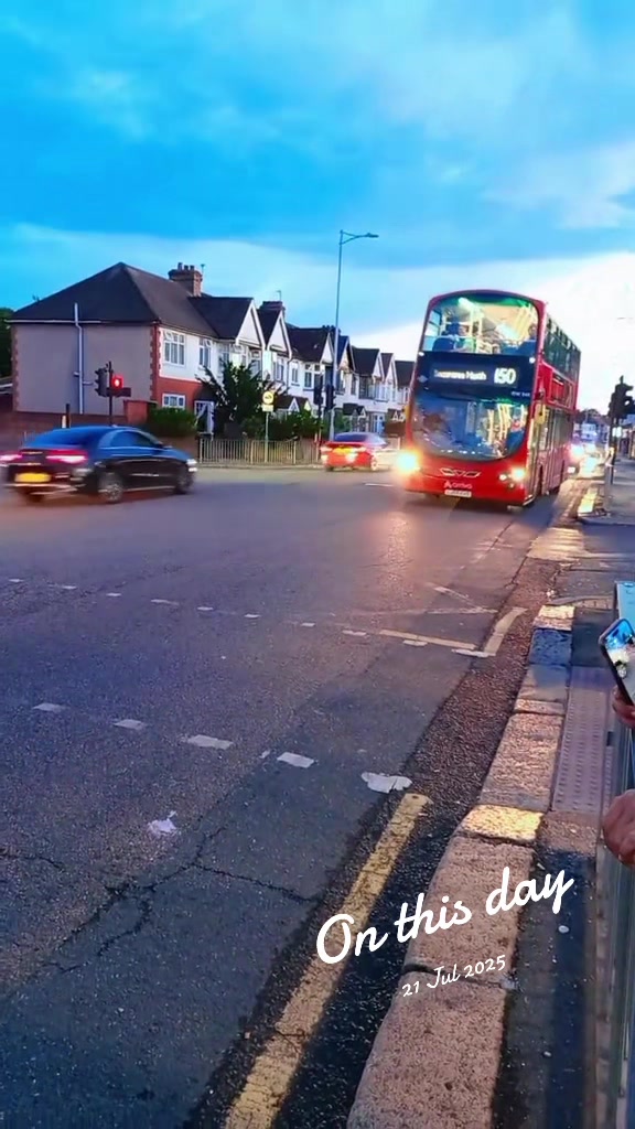 @SubhAn KhAn🇬🇧