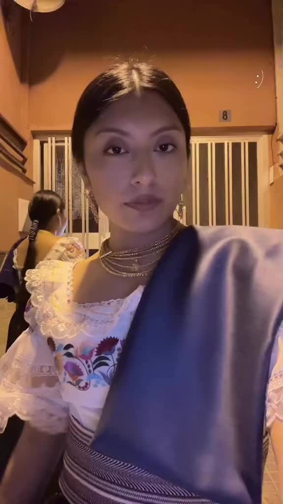 @Ana Veronica