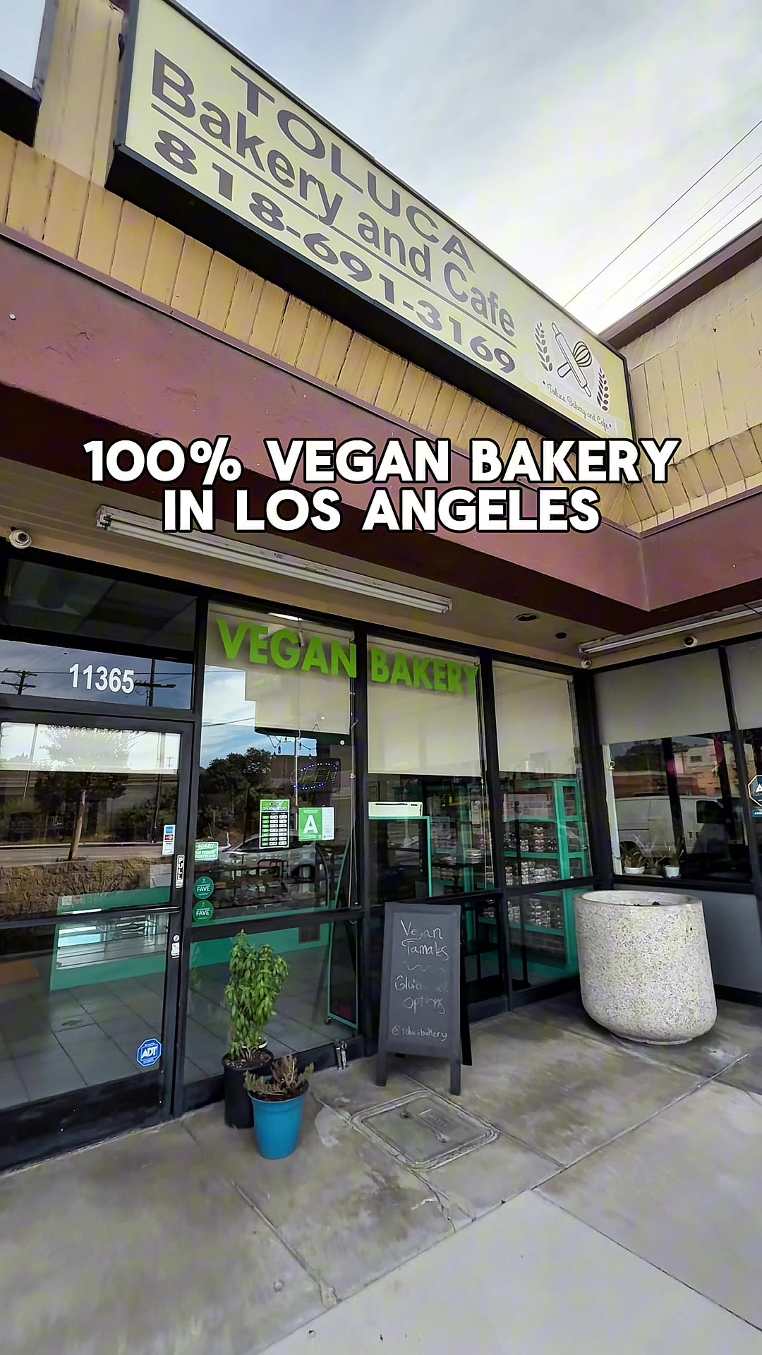@maggieeatsvegan