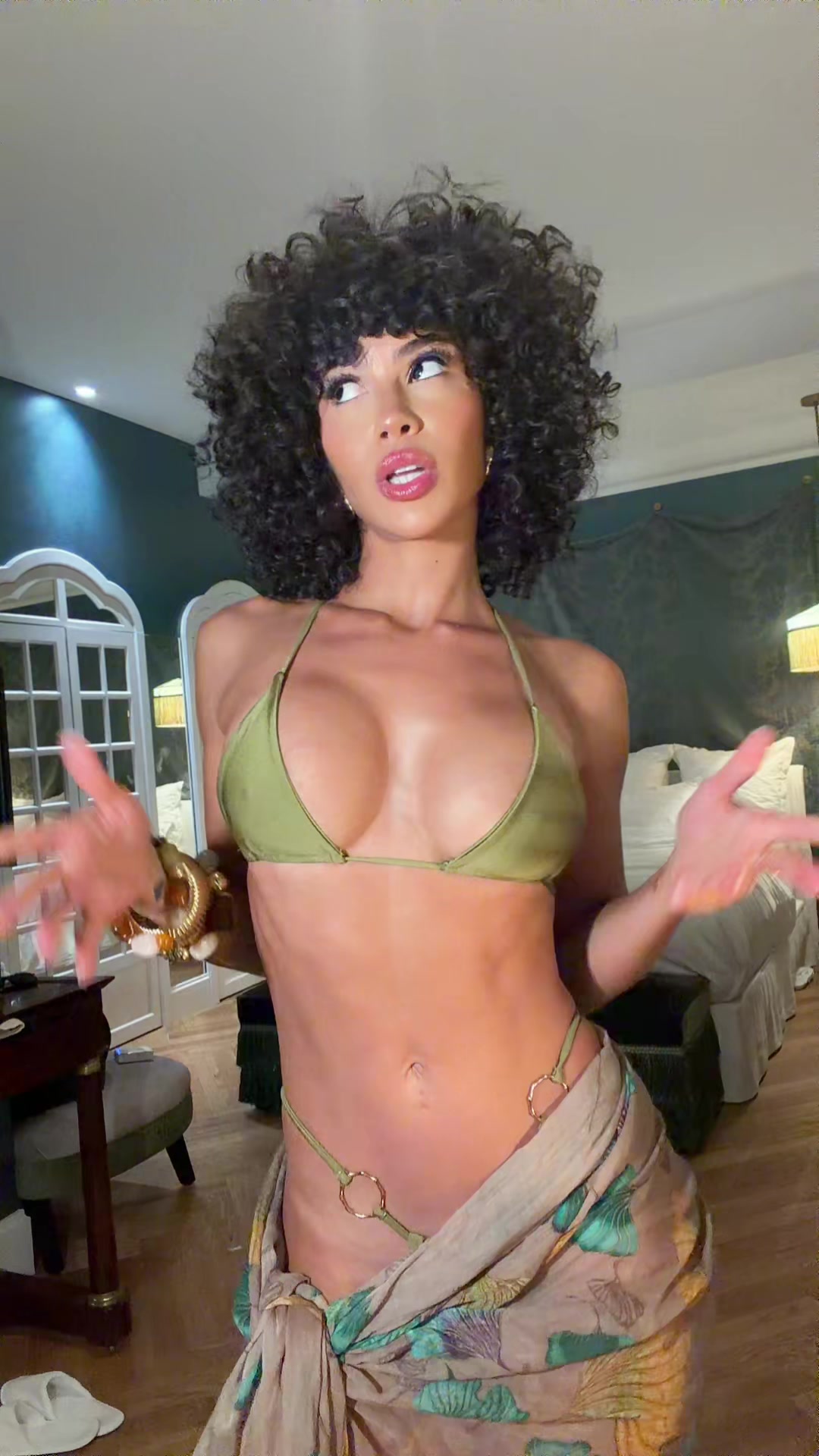 @thisisnotyillian