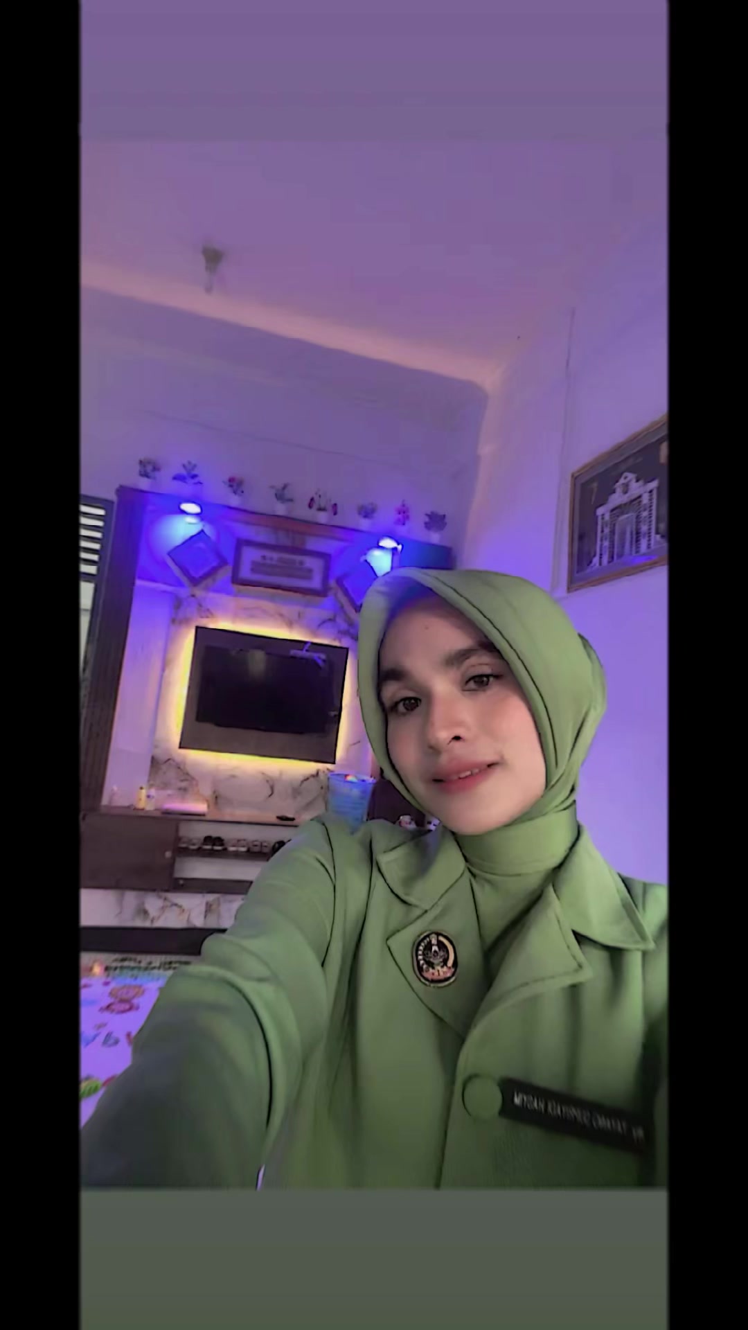 @Aghniya ❣️🐝🐝🐥