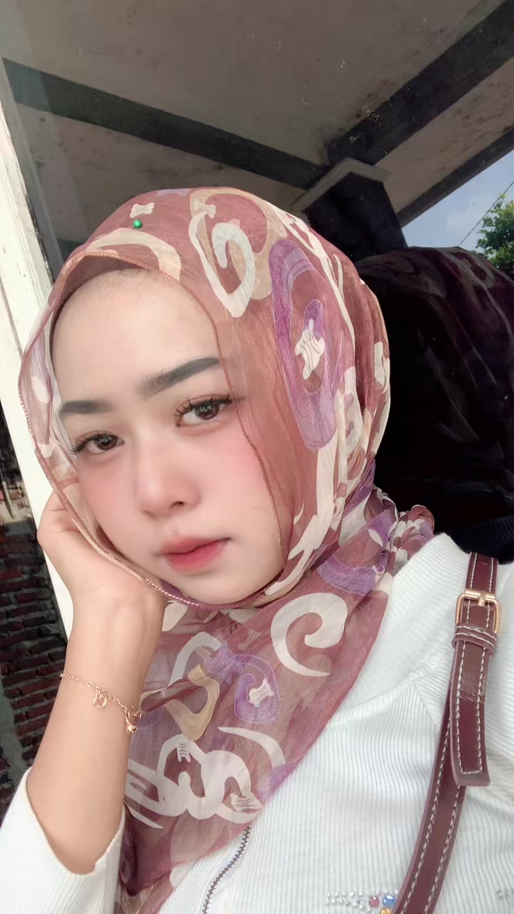 @nadiraainunnisaa