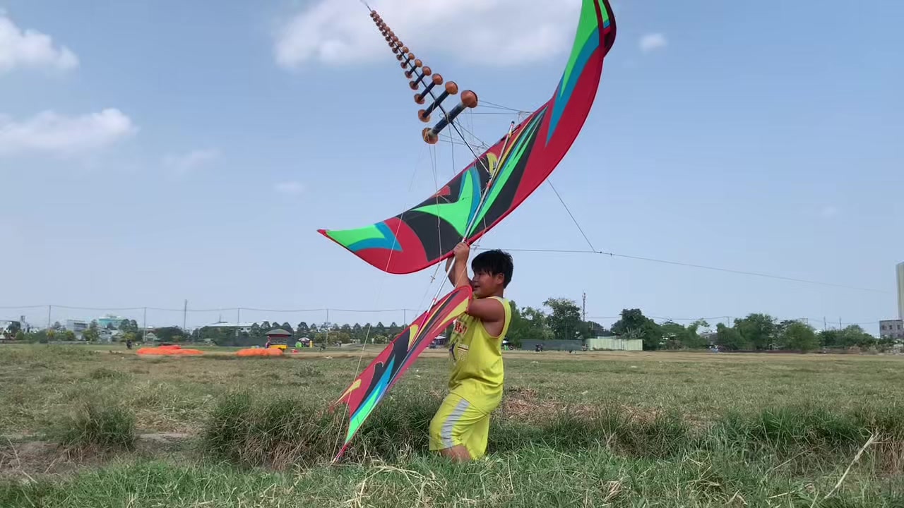 @Thả diều c&ugrave;ng Lợi