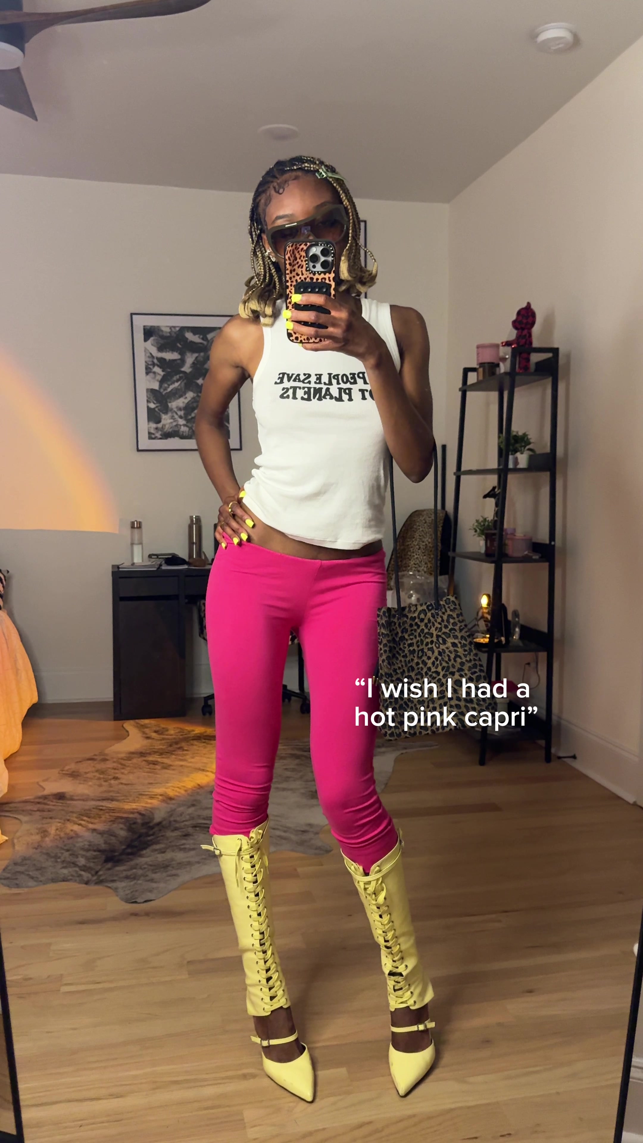 @iconikki fashion page