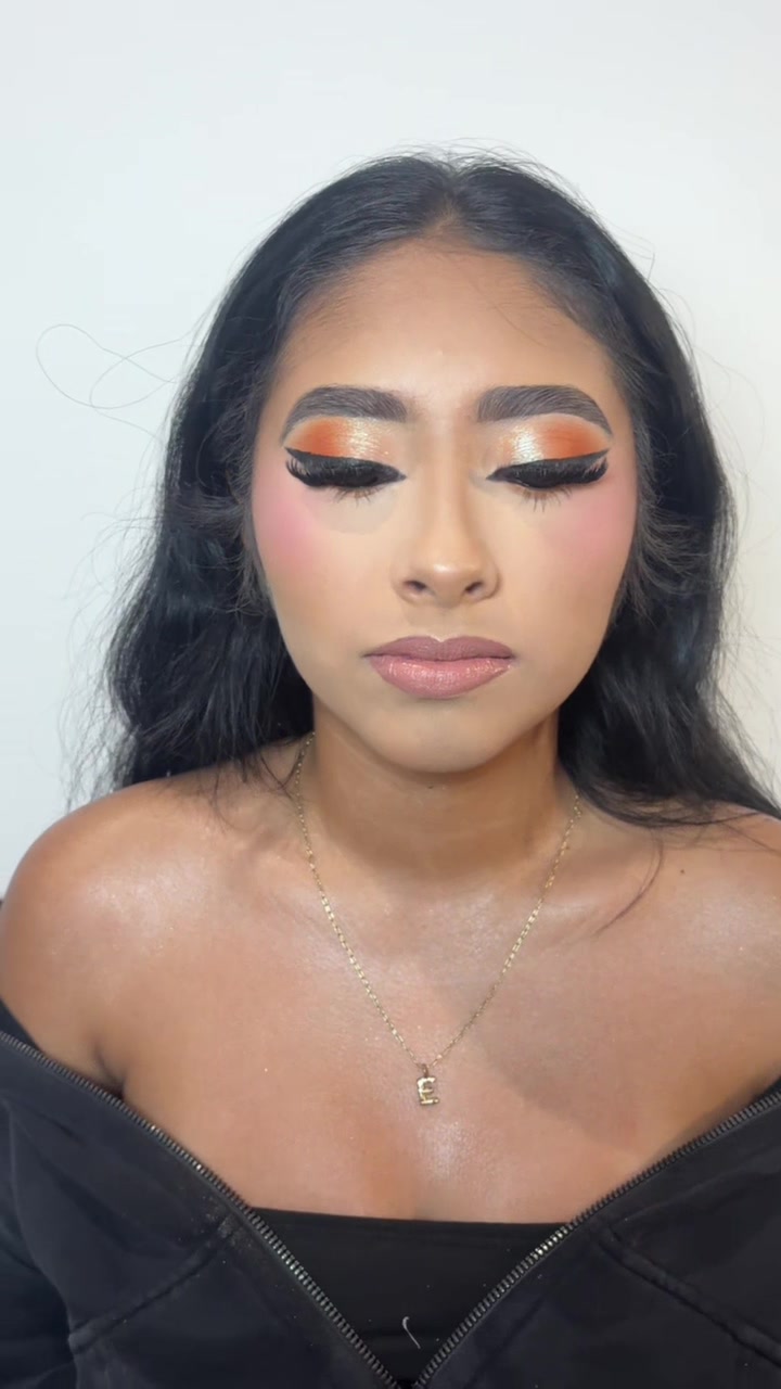 @leslie | beginner MUA