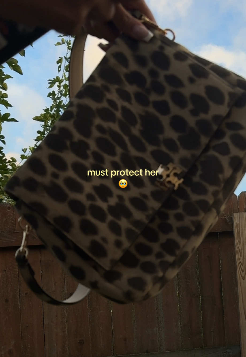 @J 🩵👜🫧