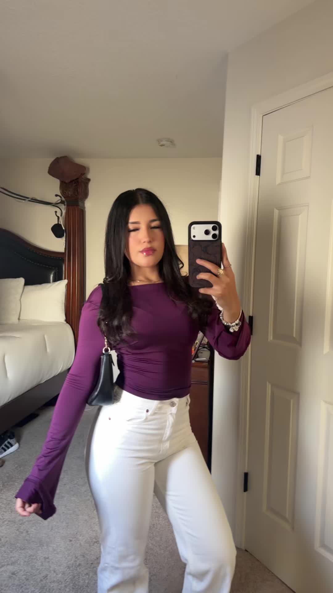 @Selena