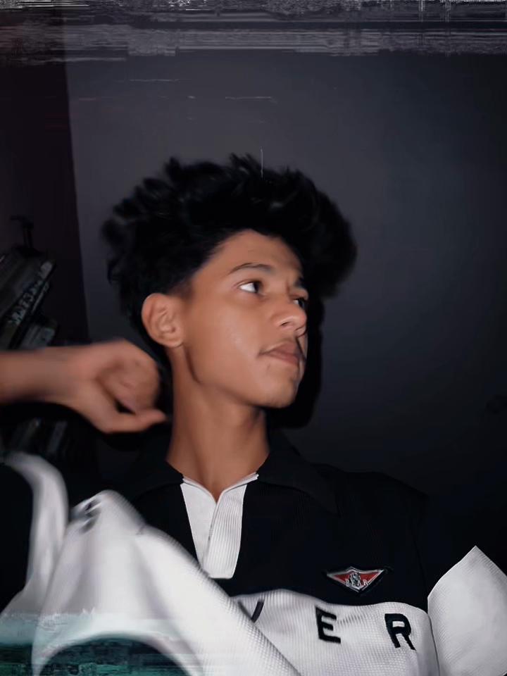 @ᴀʀɪʏᴀɴ🕷️🕸️