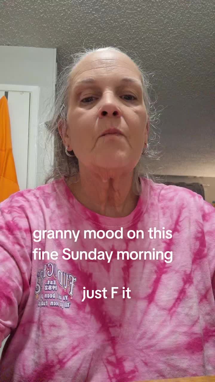 @granny at kitchen table 🎼🎵❌️