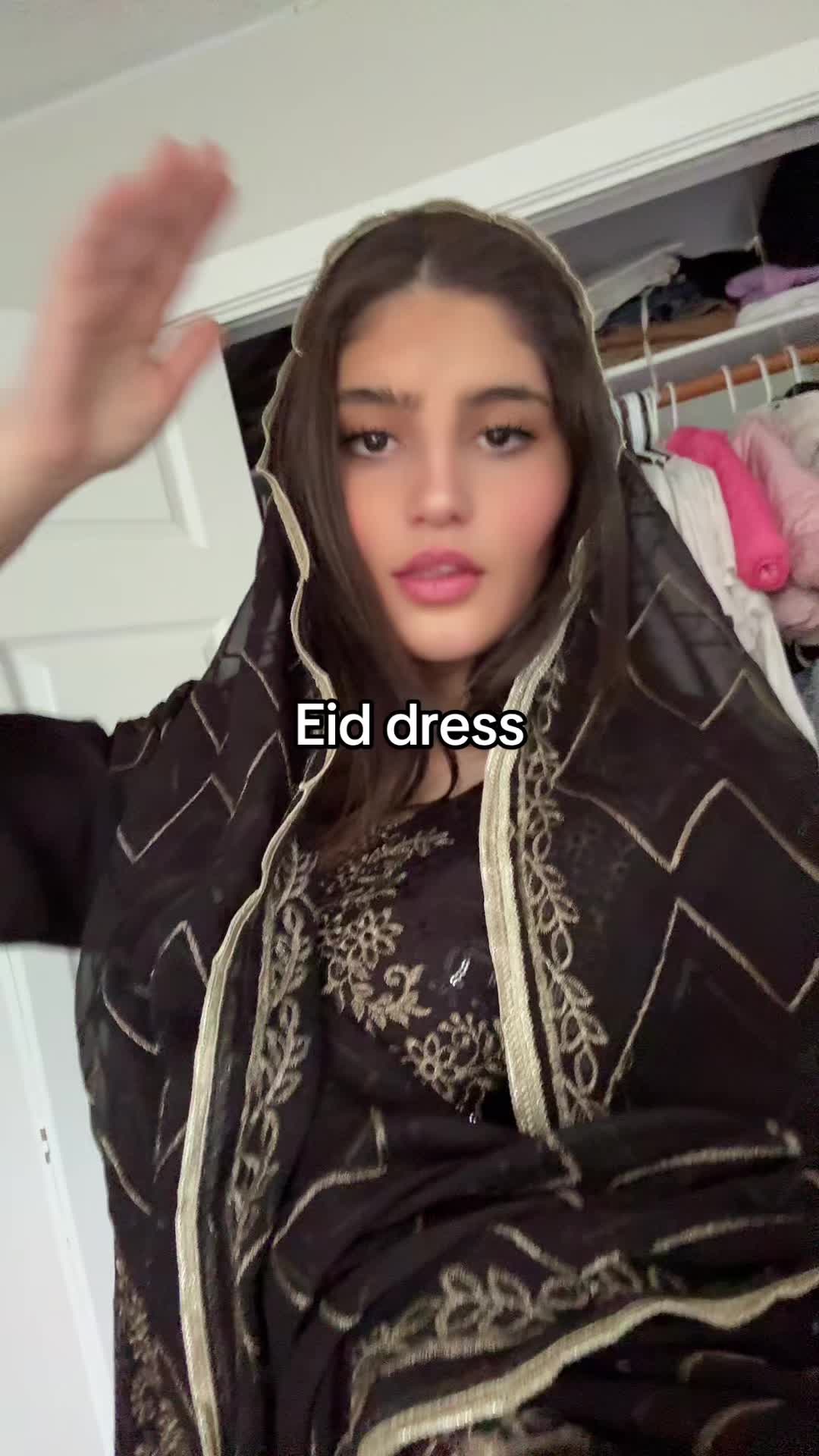 @pakistanikira