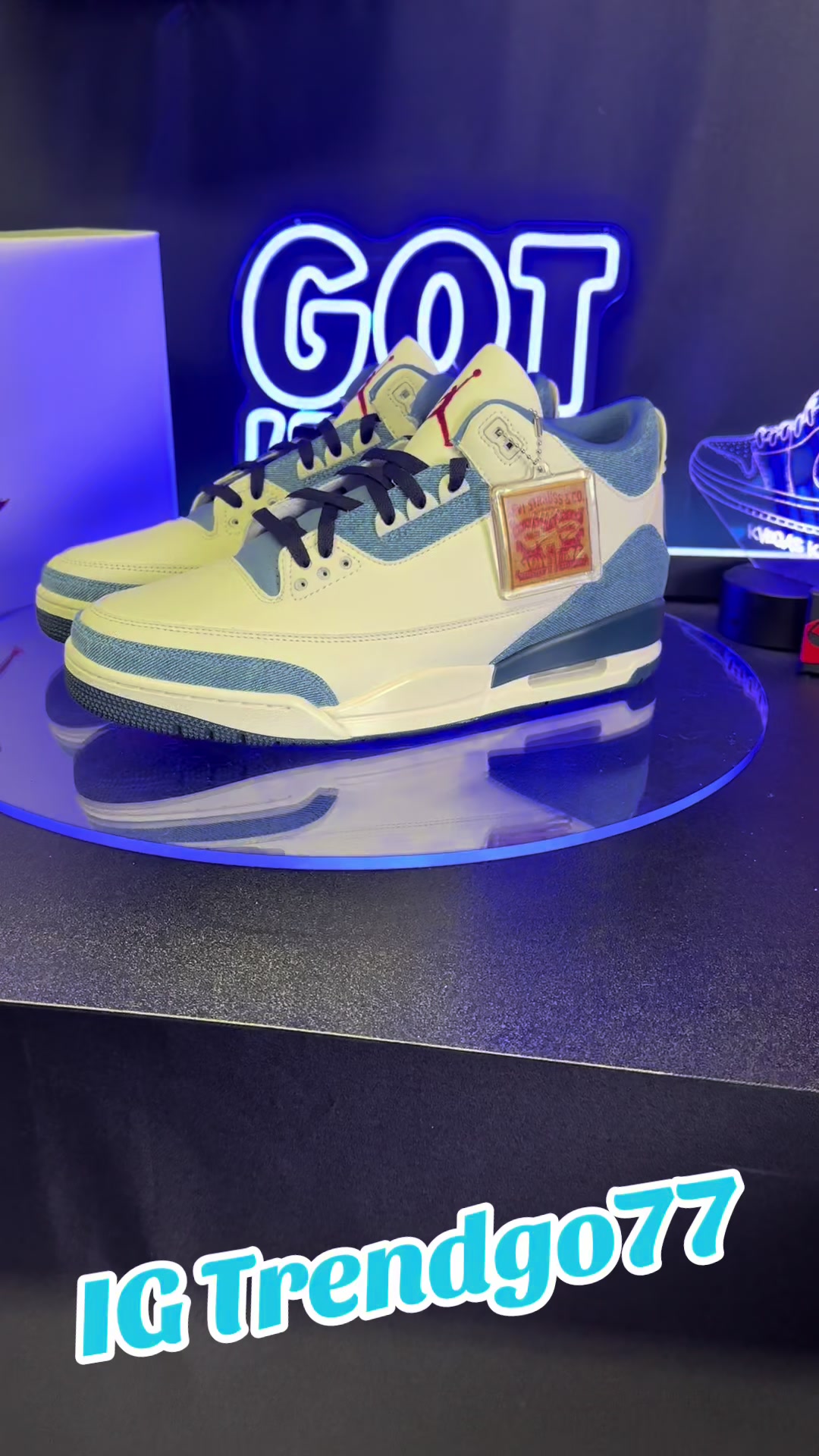 @kvegaskickz
