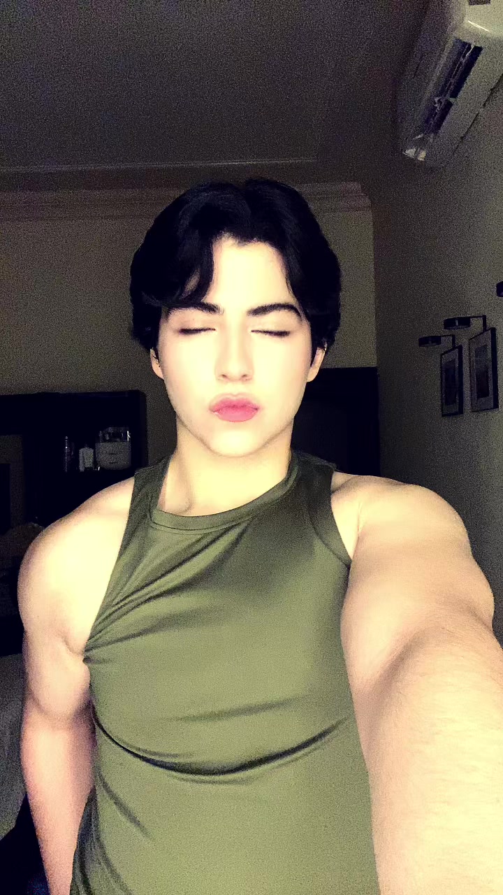@Egr&eacute;n Reyes