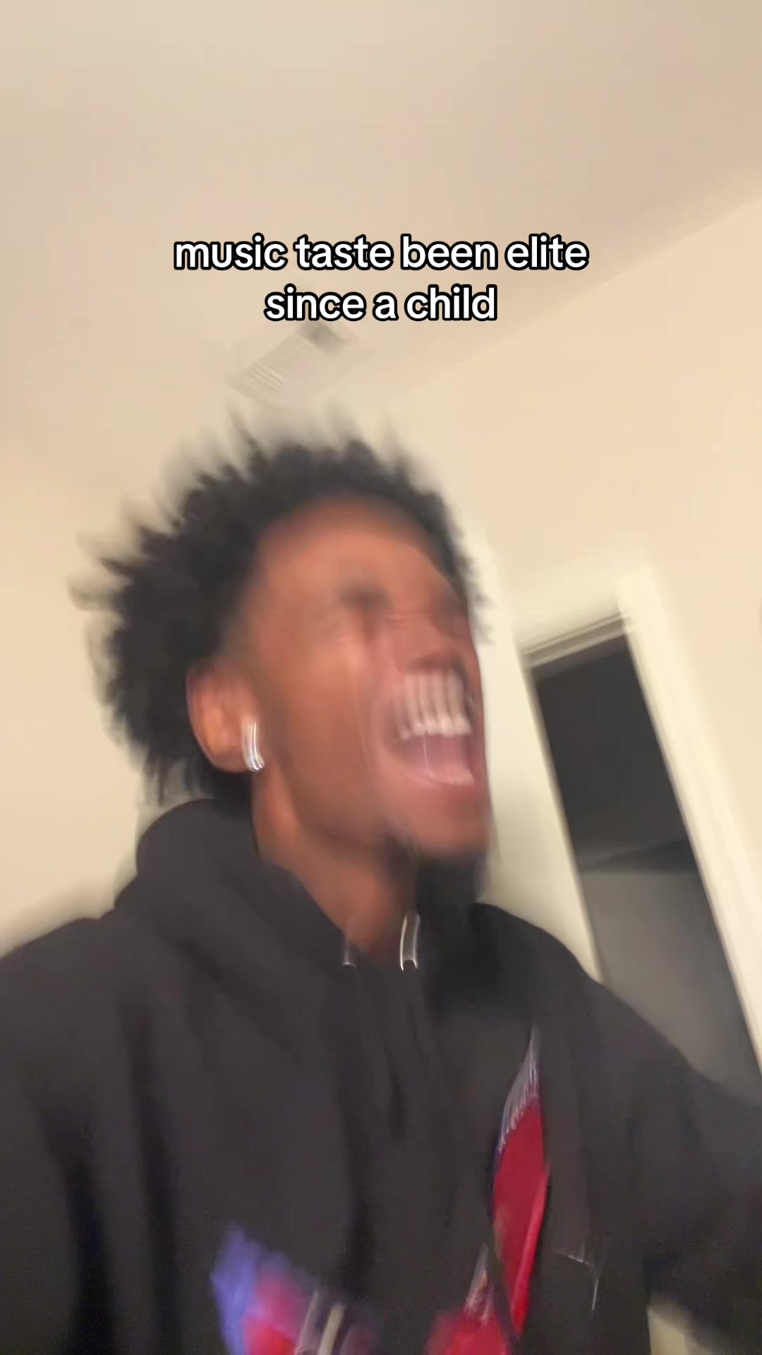 @iamChriss