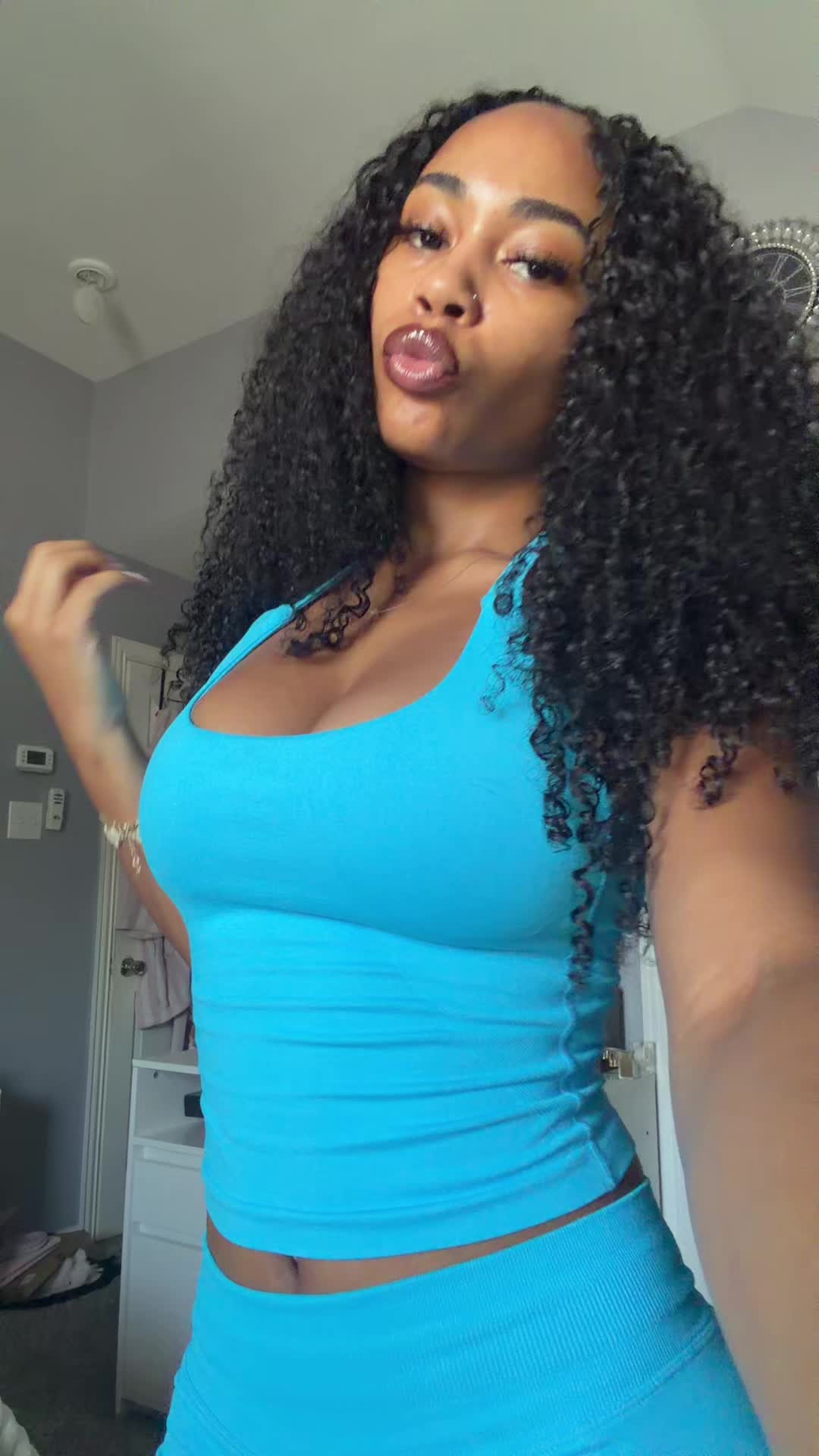 @pretttyfeen