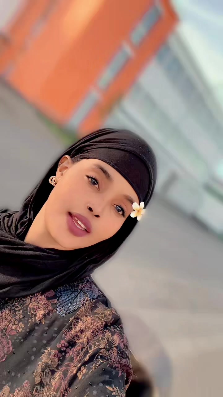 @Sitey manogto 🦋🇩🇪🇸🇱