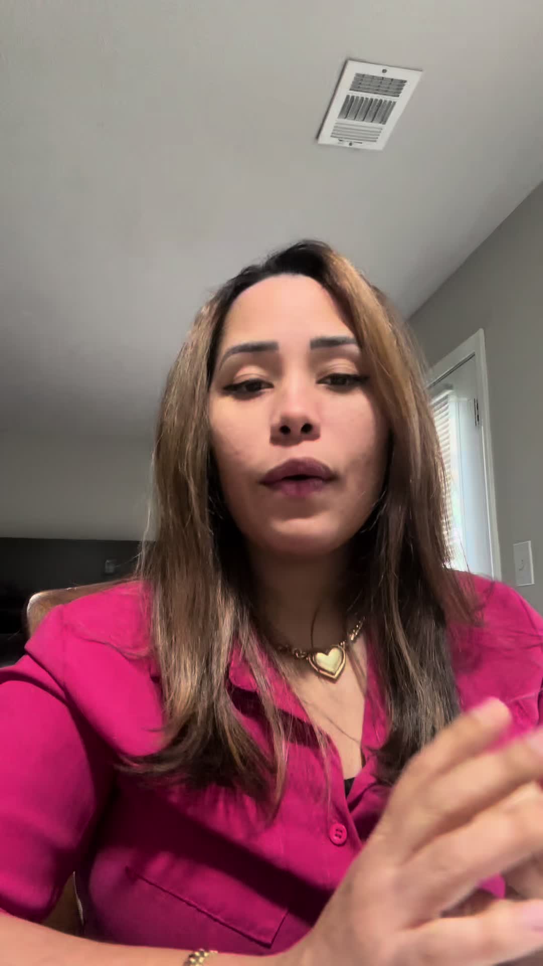 @Lolaemprende