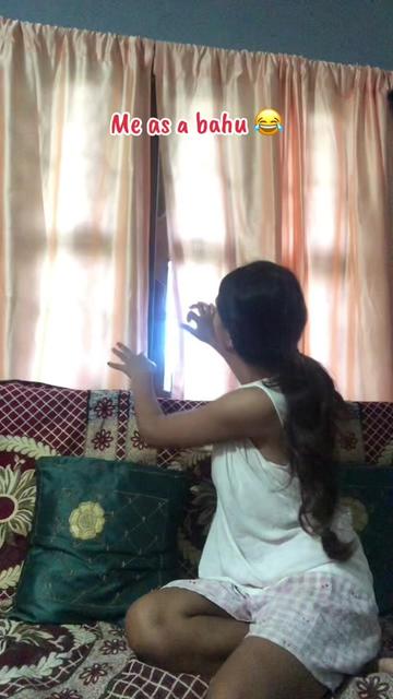 @Dimple_Queen