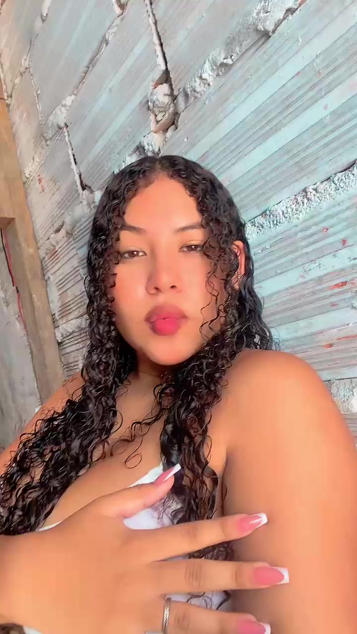 @Diana Almanza”