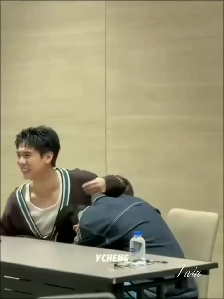 @Twin: Chi🦊