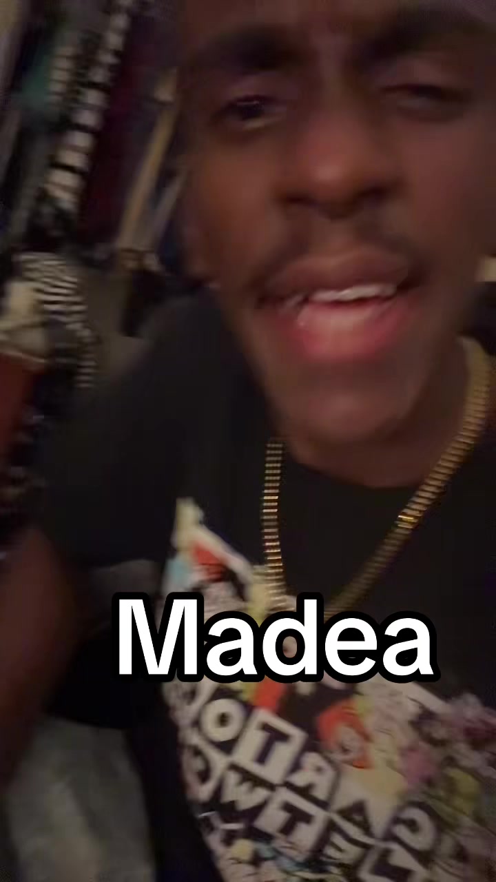 @🤴MrKingTaki27👑