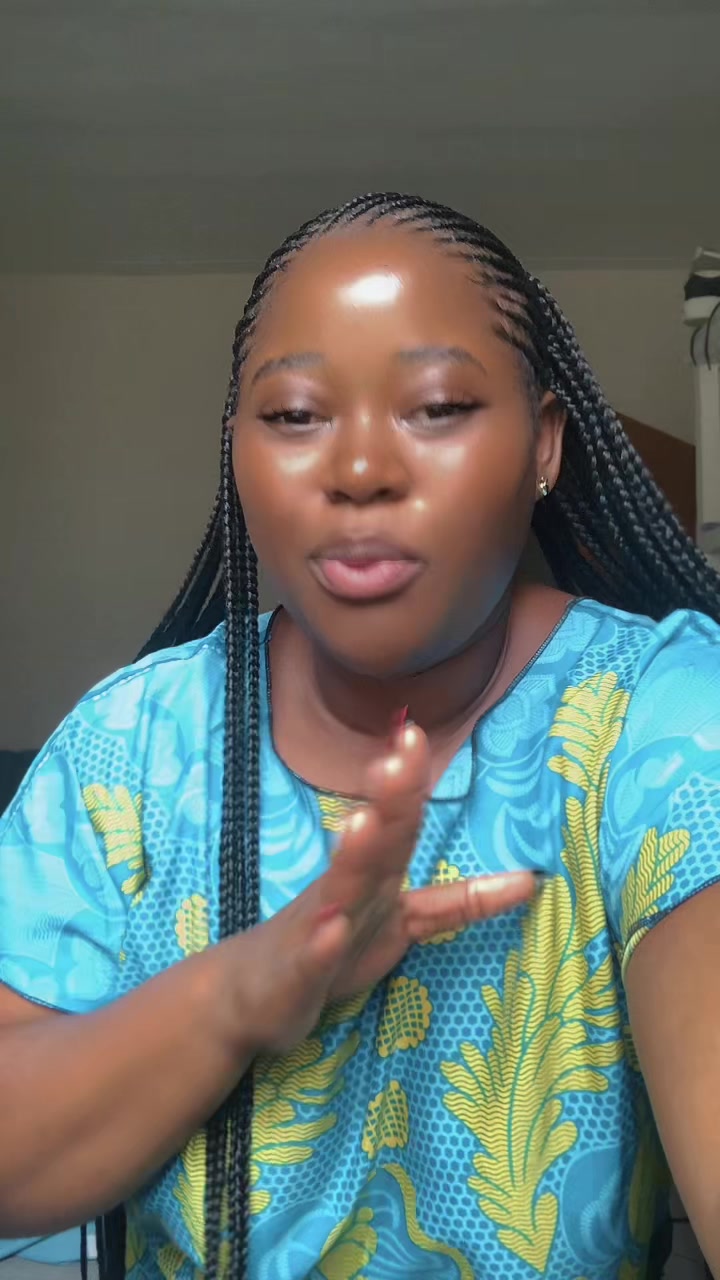 @🧿La petite Apindji 💚💛💙
