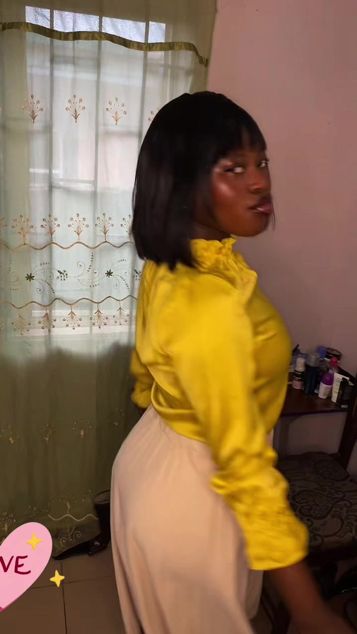 @ThatgirlBisi👠💜