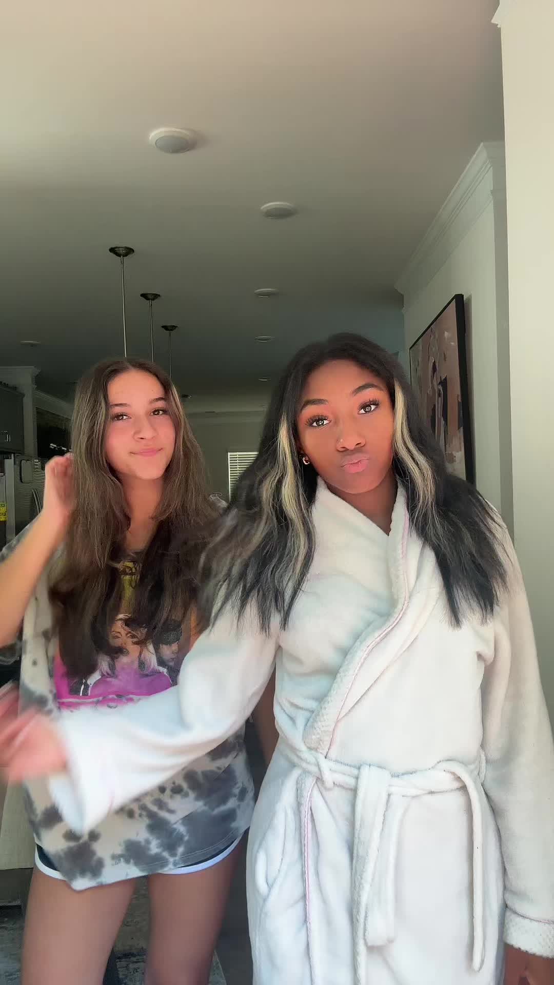 @👸🏾