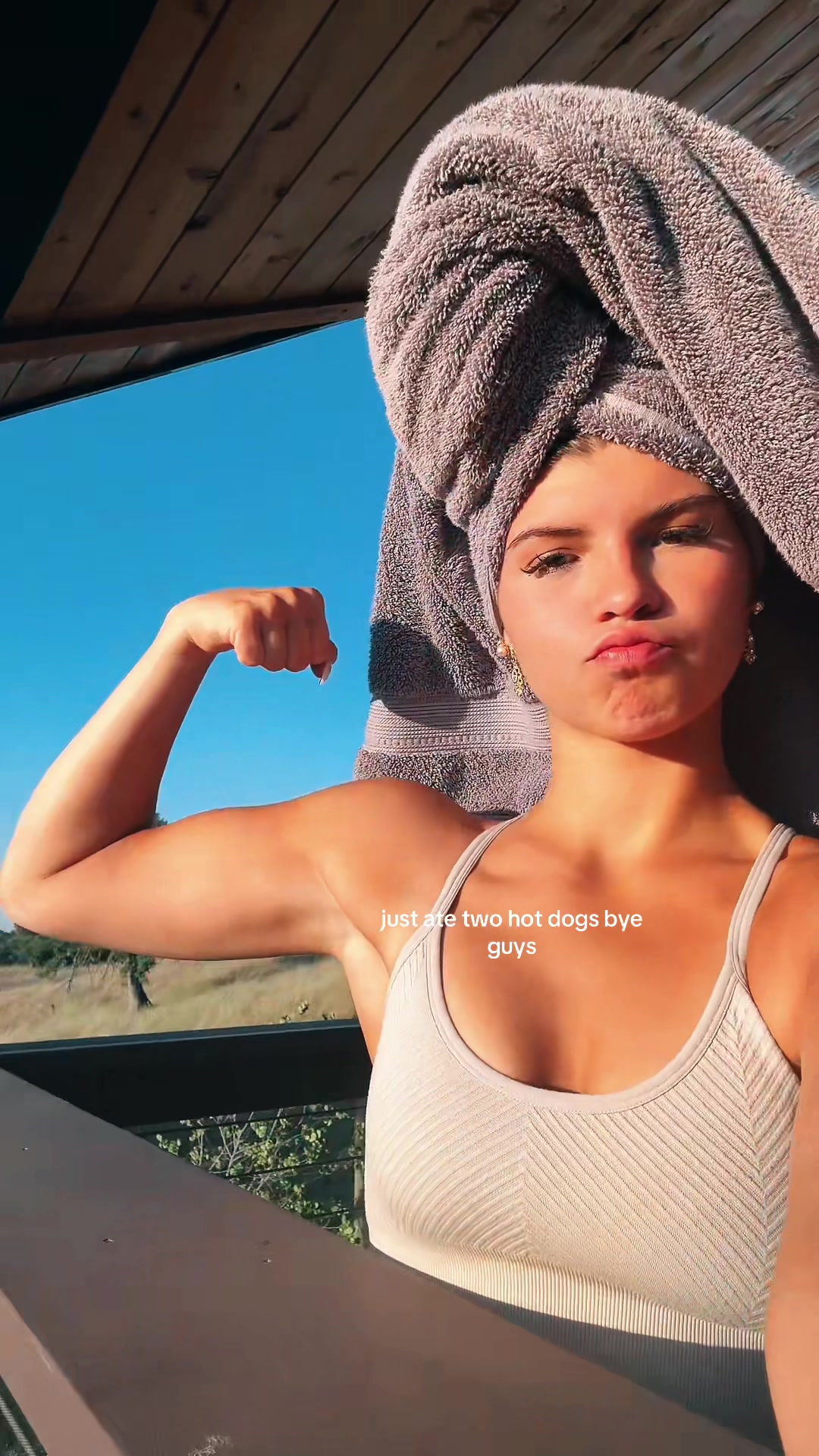 @tessa elyse ⋆˚࿔
