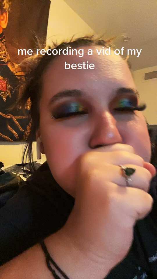 @desi 🖤🥀