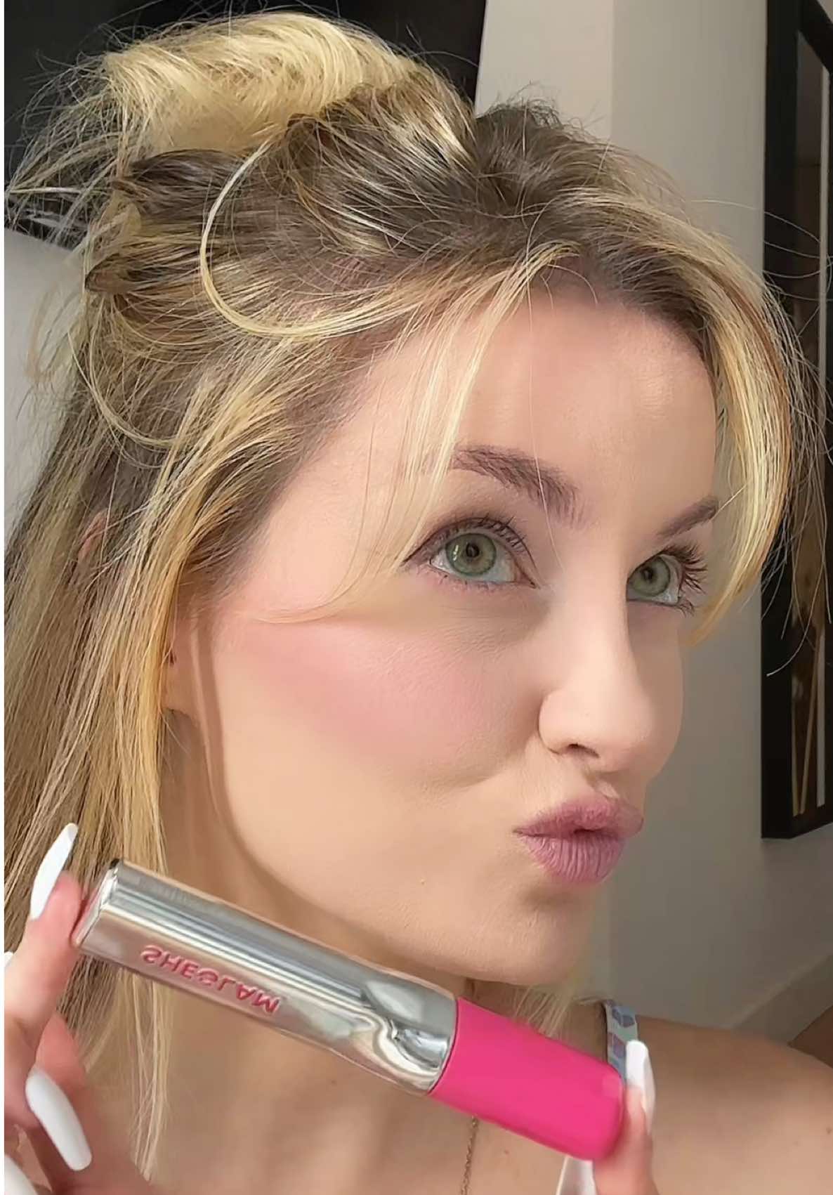 @katieangeltv