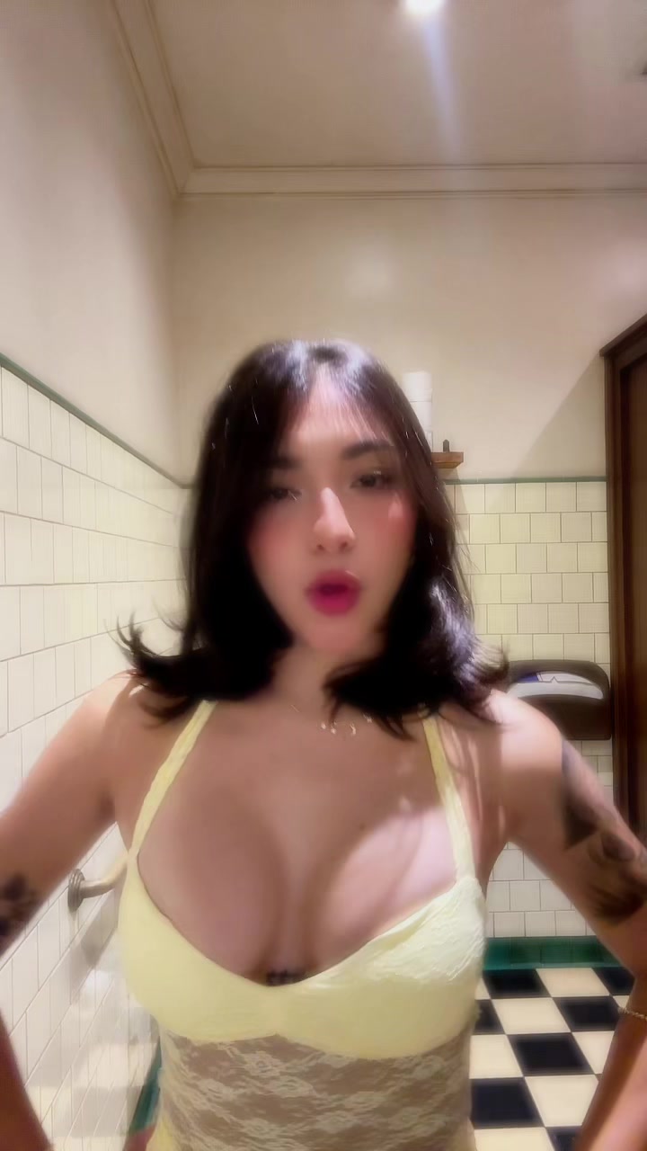 @Janelyyy