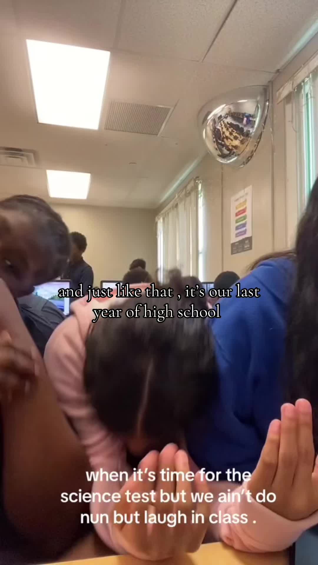 @vavaa