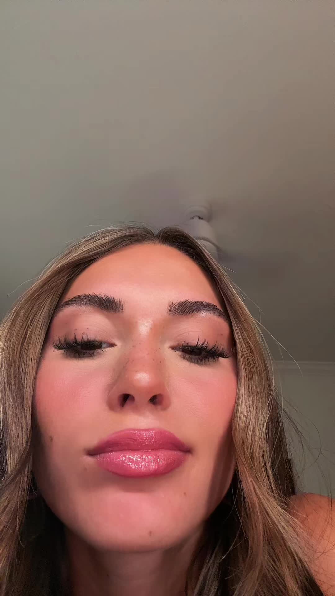 @t r i n