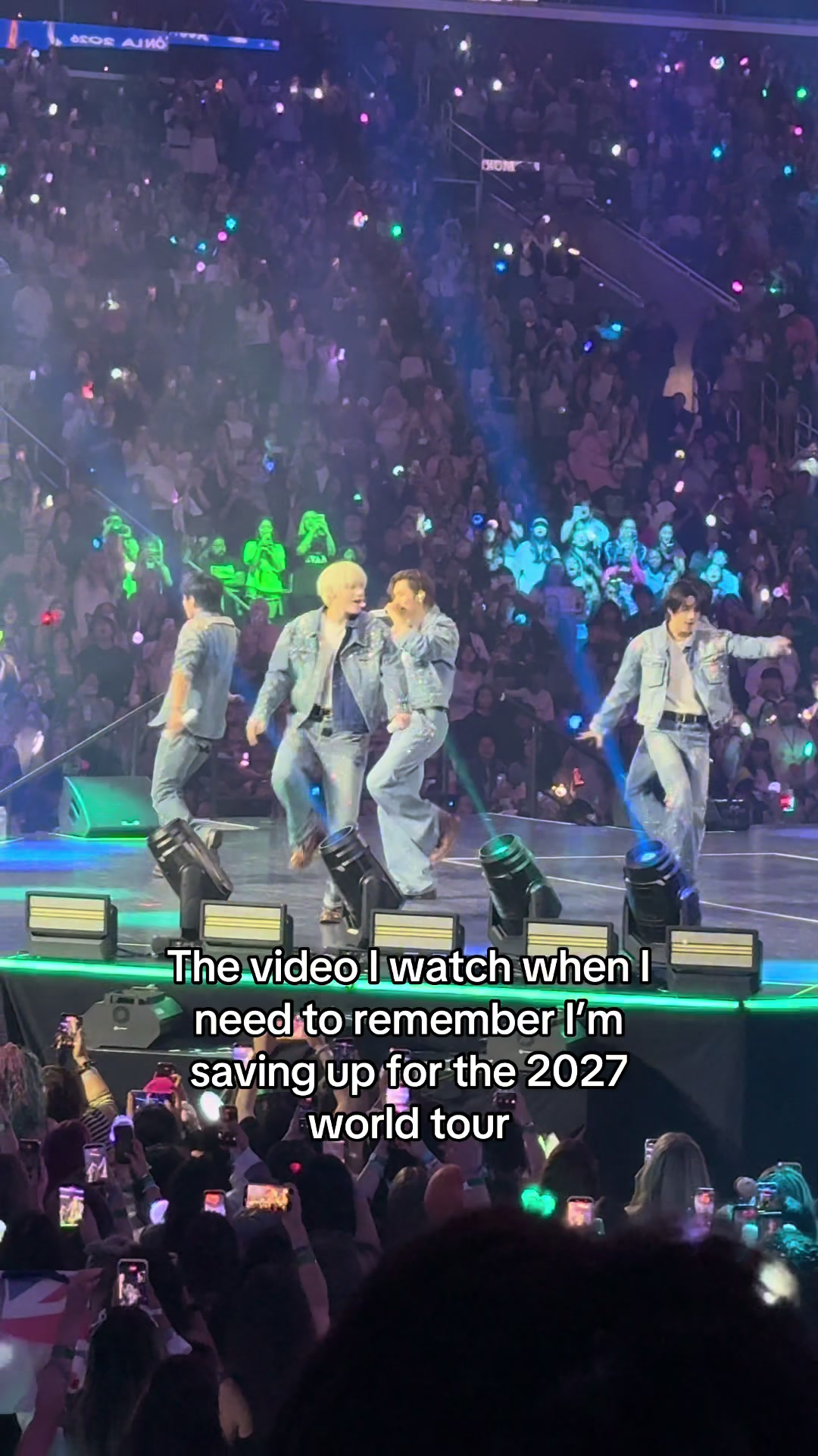 @Ella writes K-pop books