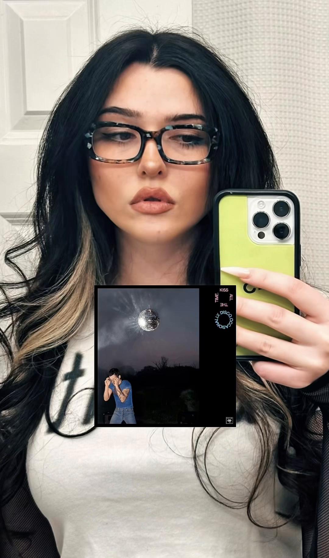 @bella