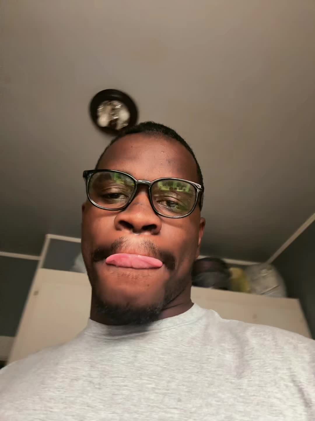 @imnothere