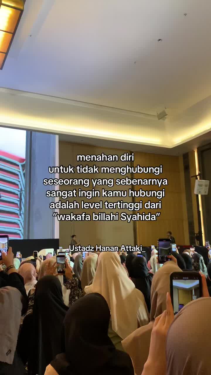 @_hey.putri