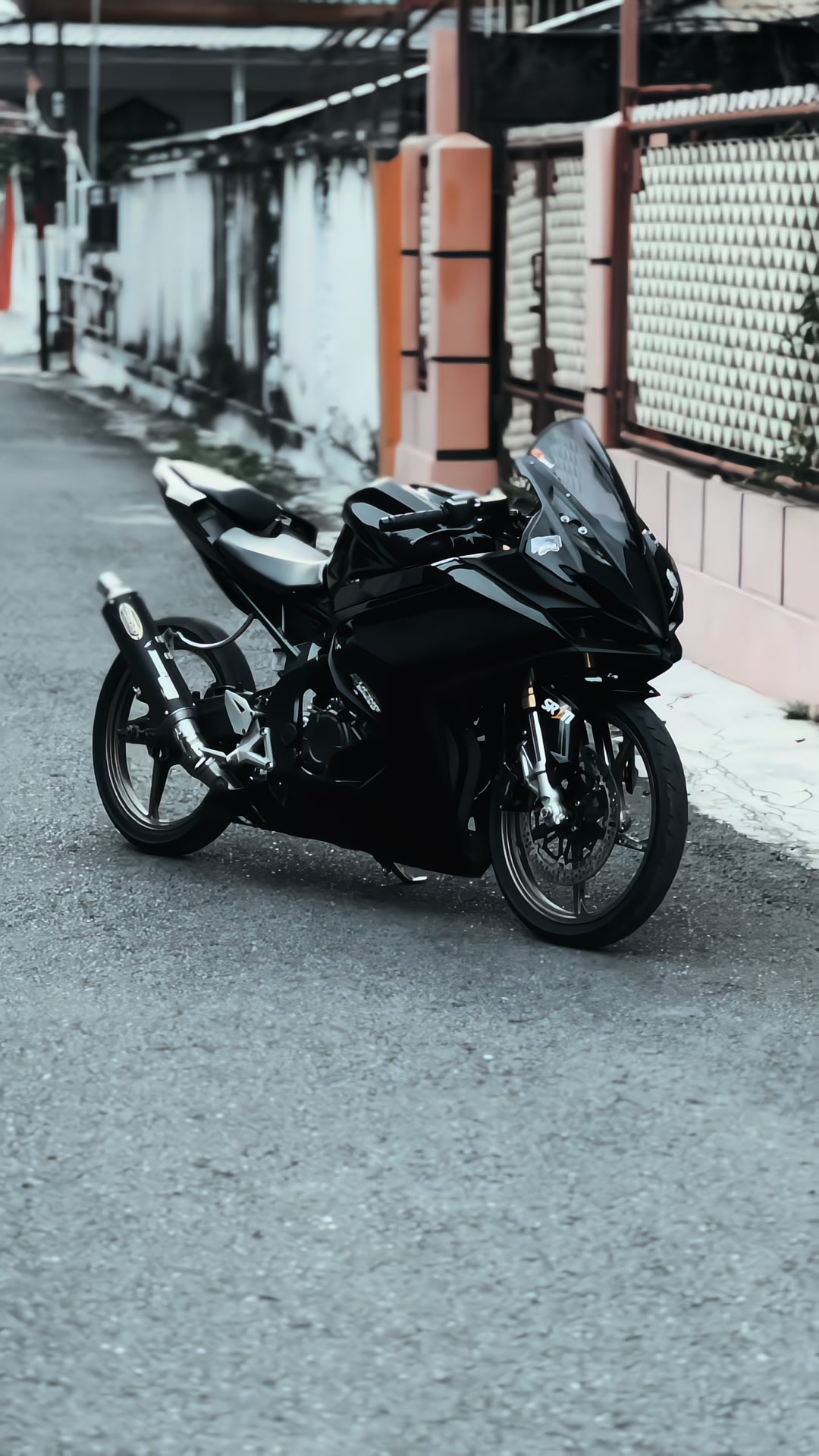 @𝑼𝑼𝒀𝑨𝑩𝑺𝑺