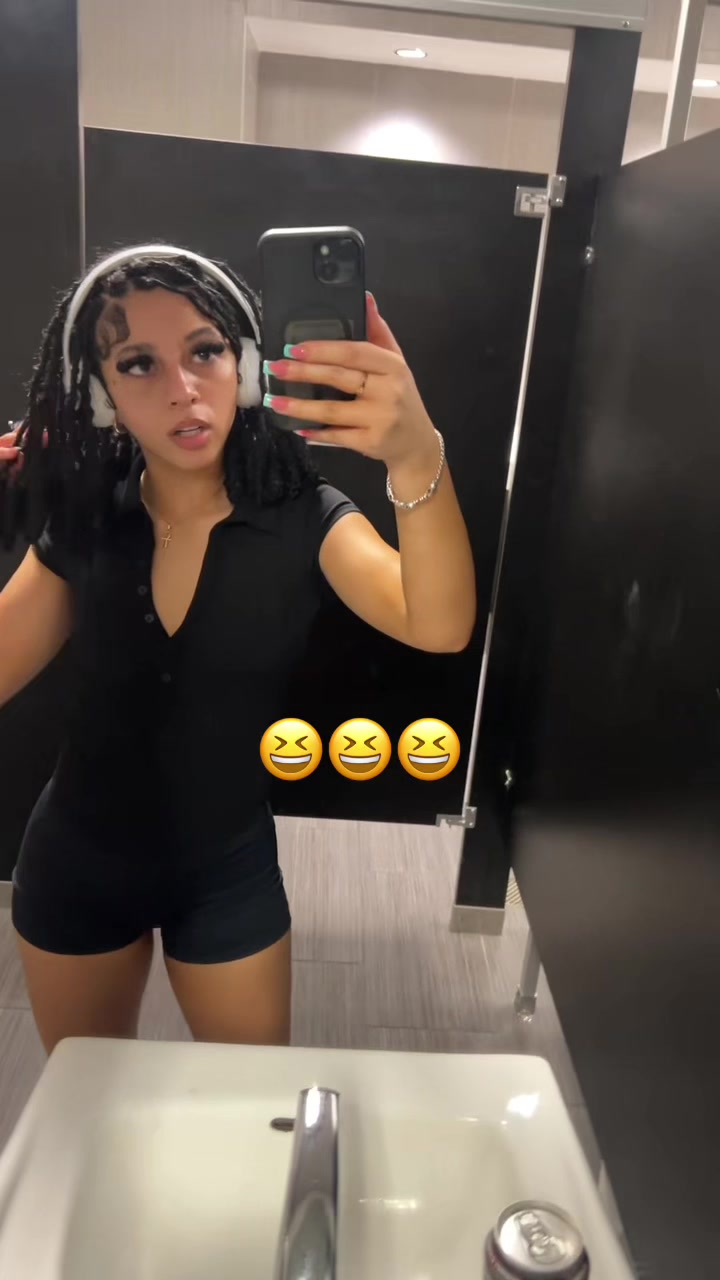 @️
