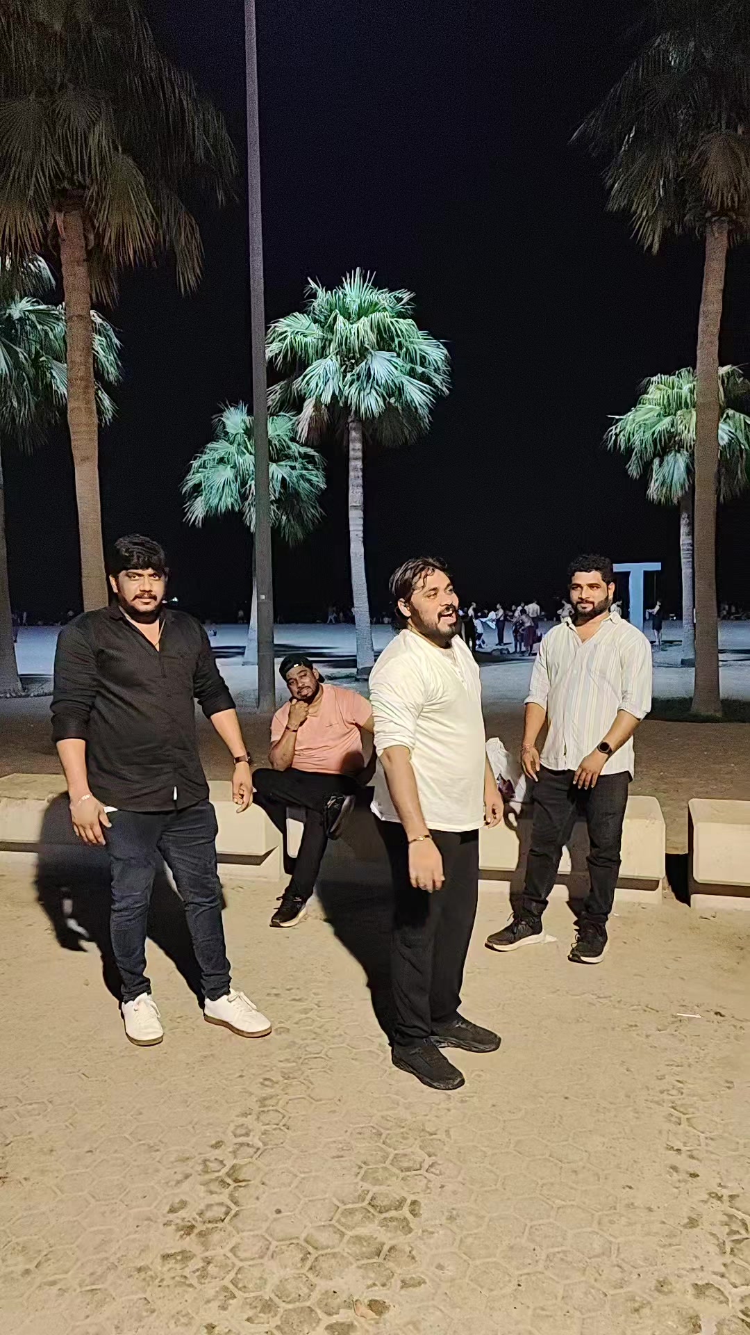 @☠️.///ఊసరవెల్లి.///☠️