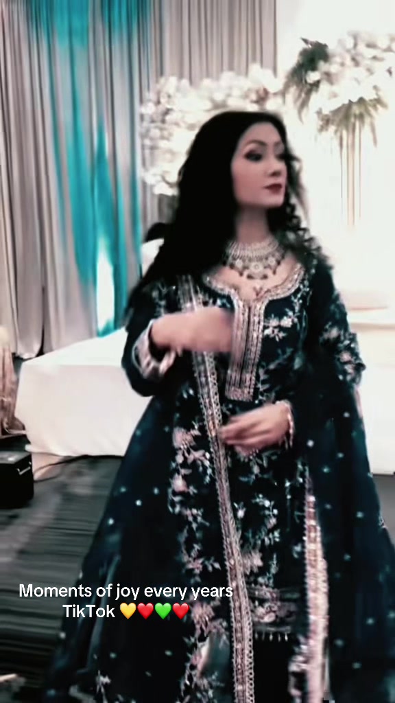 @Zoya the YouTube queen ๐ธโ
1