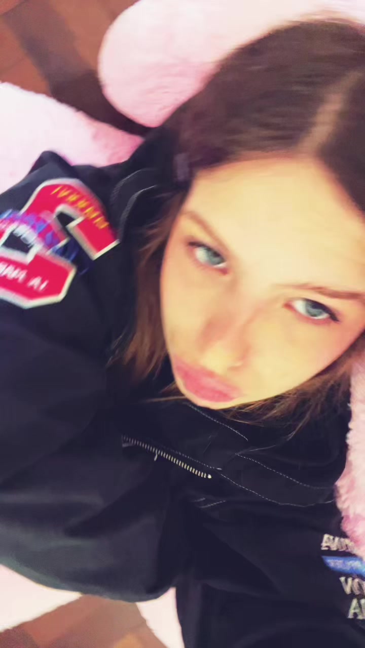 @Ana