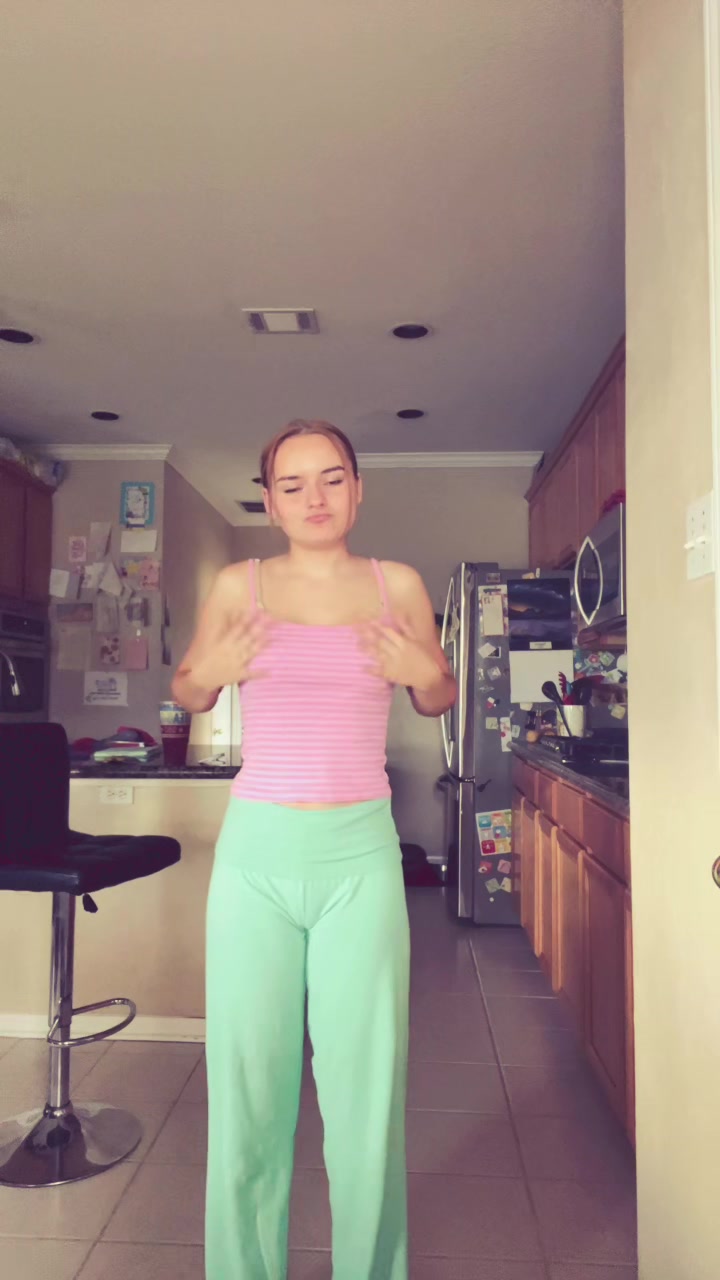 @ally_giele