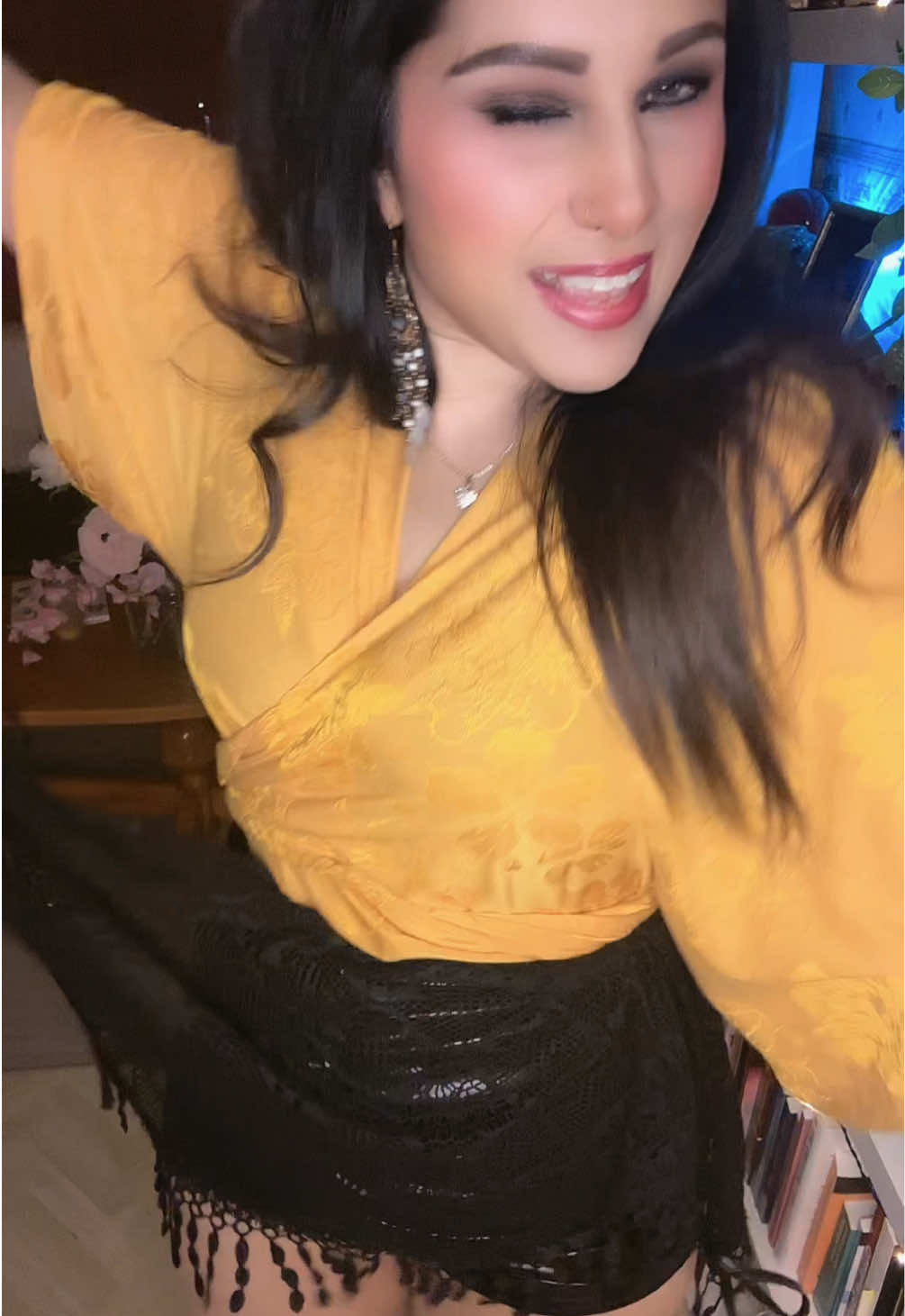 @Firozha 🇳🇱🇸🇷🇮🇳