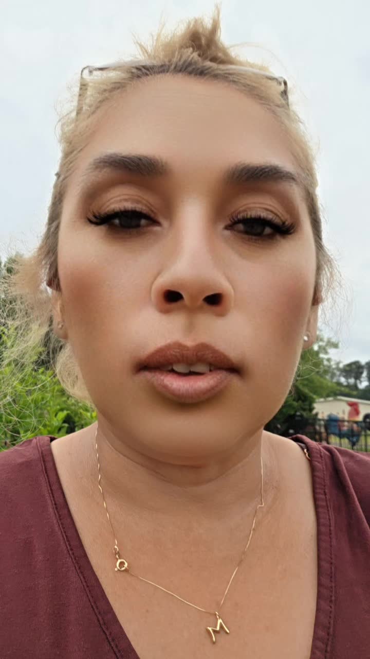 @bella Teran