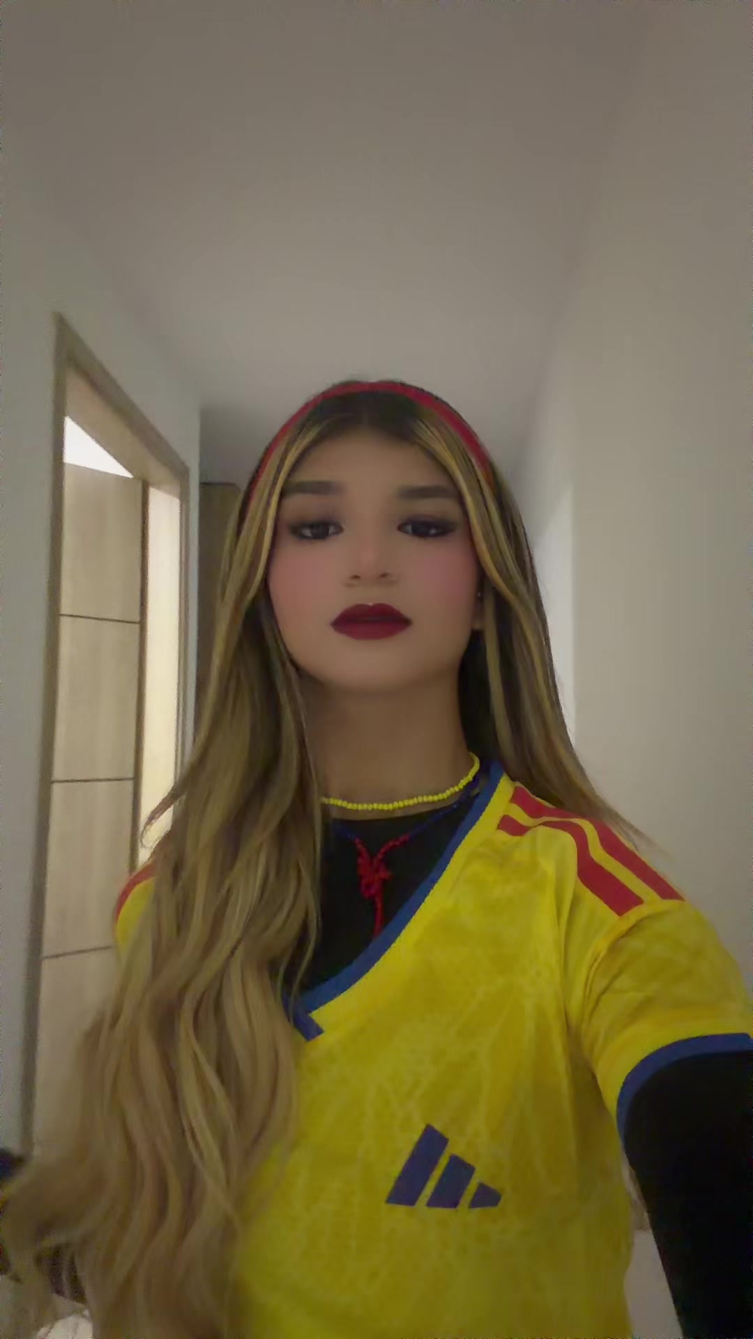 @Malu🤎