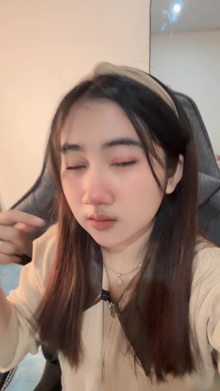 @F🫧