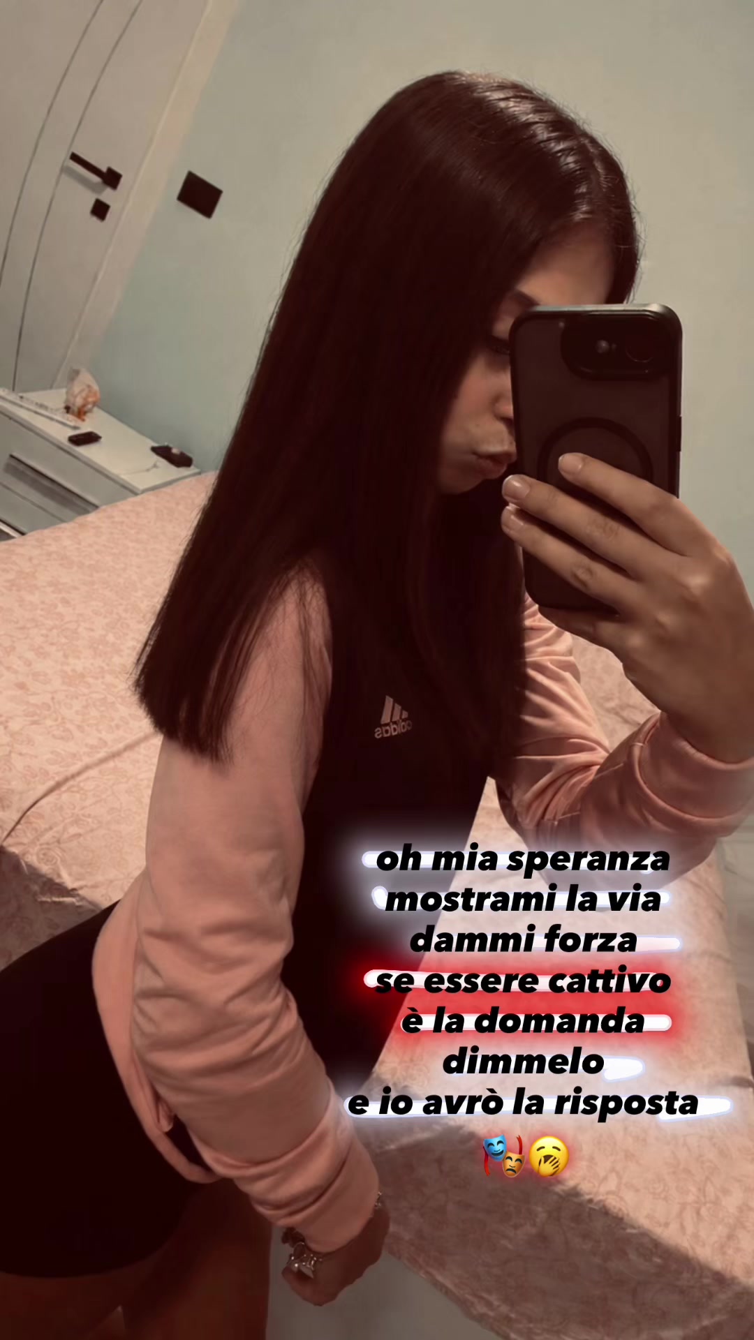 @𝟐𝟐