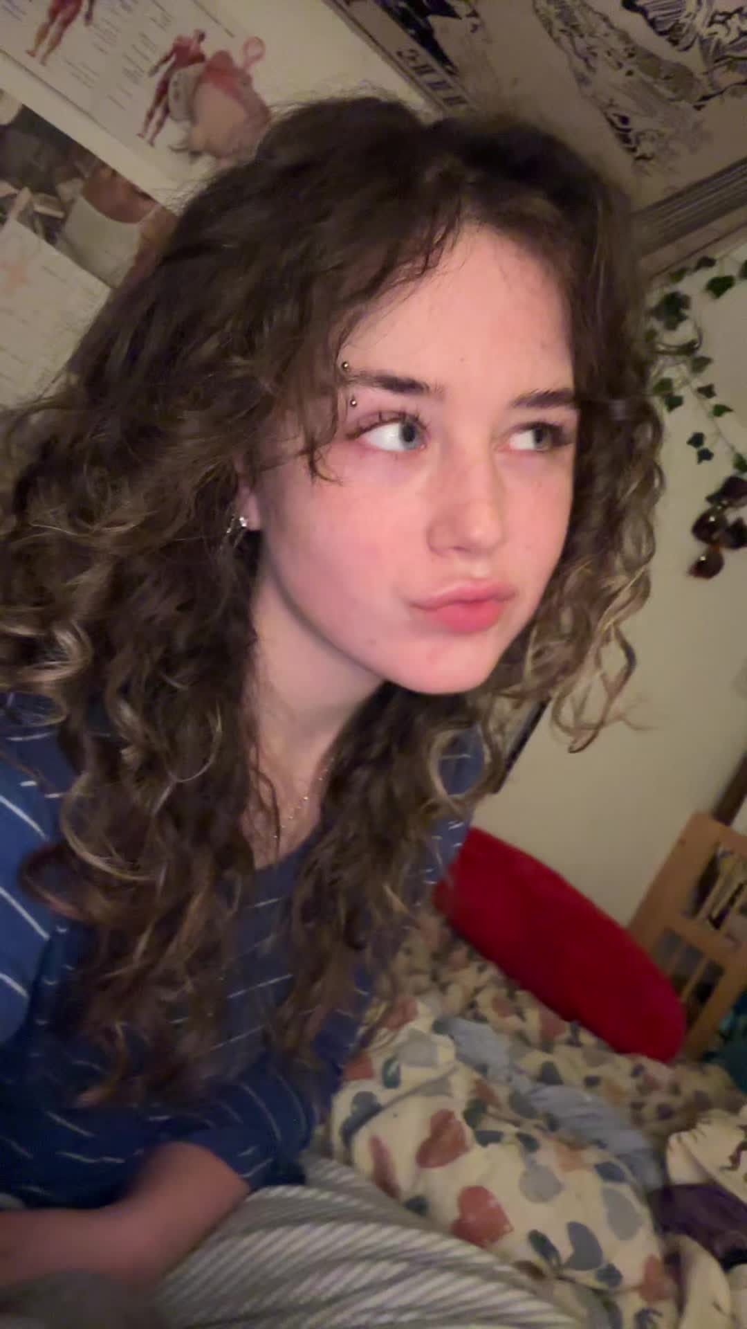 @ava :3