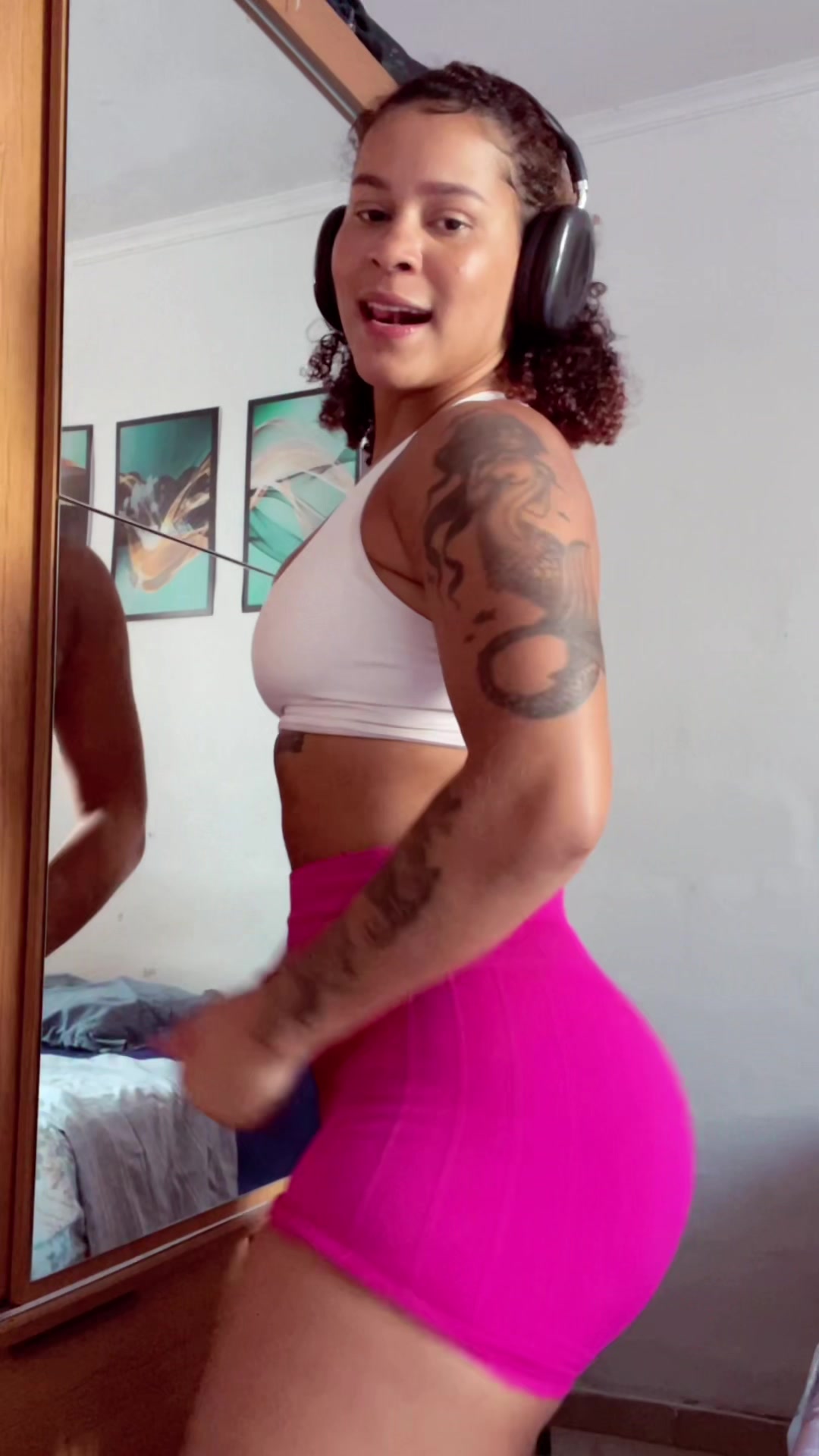 @L&iacute;via Trindade